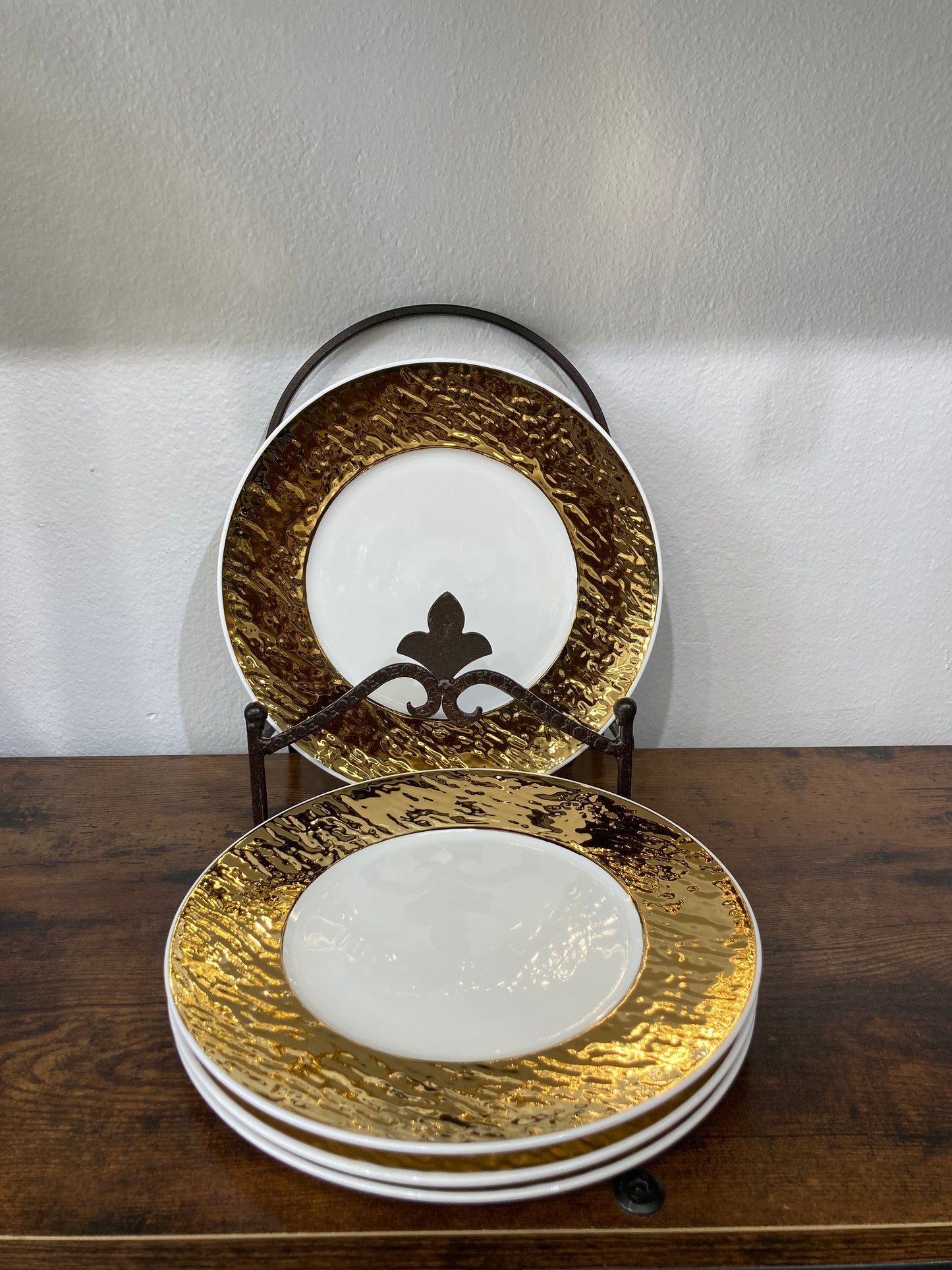 Serving white dessert plates ceramic with gold rim ,hammer pattern 4 pcs set . Home decor.