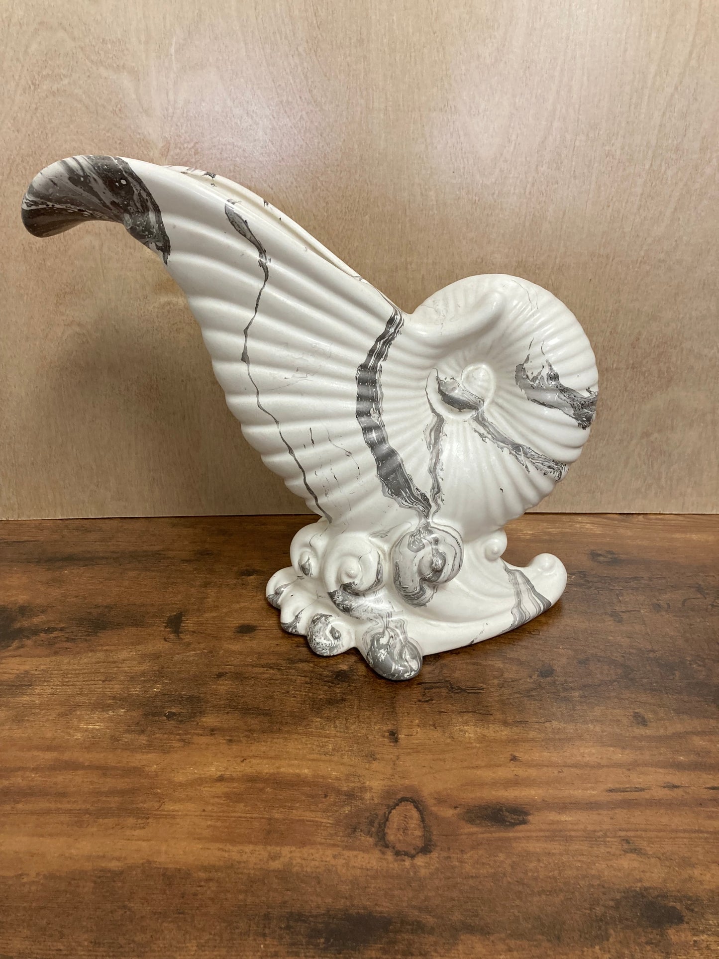 Figurine Snail shape made of porcelain HEAGER brand collectable , decorative and unique marble pattern.