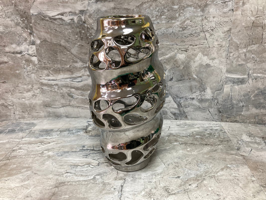 Flower Vase silver color. Home decor. elegant and classy for all occasions.