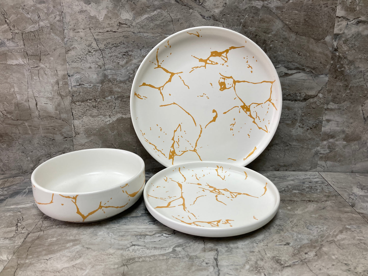 Dinner set White Ceramic Marble Gold pattern Dinnerware set for 8 , Dinnerware set Home Decor.