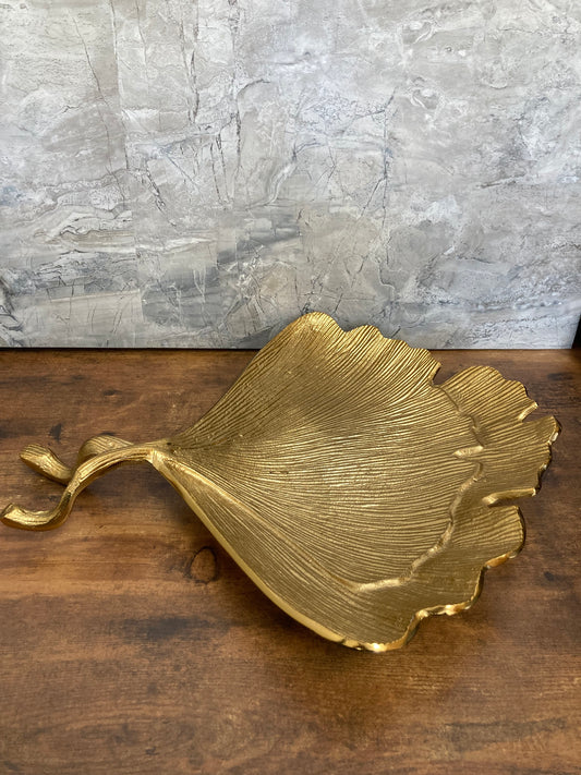 Leaf pattern serving dish fruits home decor elegant gold color.