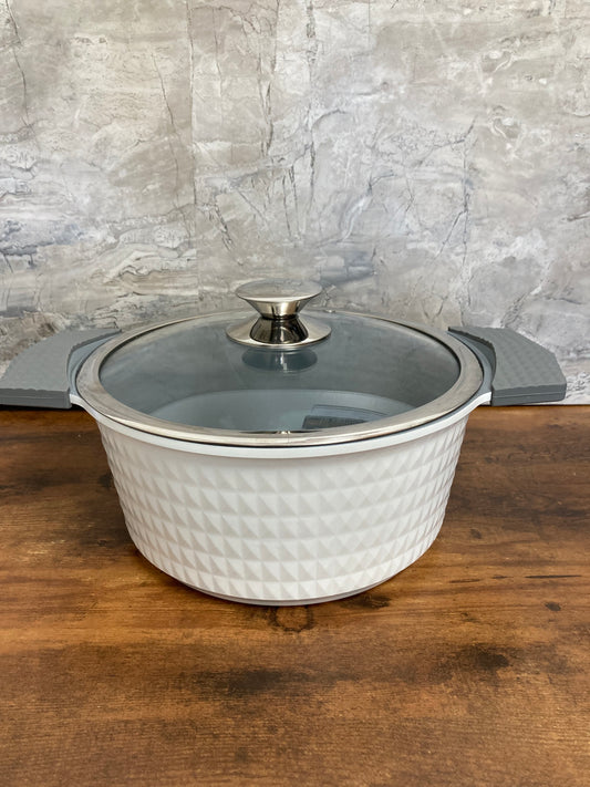 White Cooking Pot 24 cm( approx 5QT) Cast Aluminum Stock pot ,Non Stick Ceramic Coated 0% PTFE 0% PFOA Kitchen stove oven.