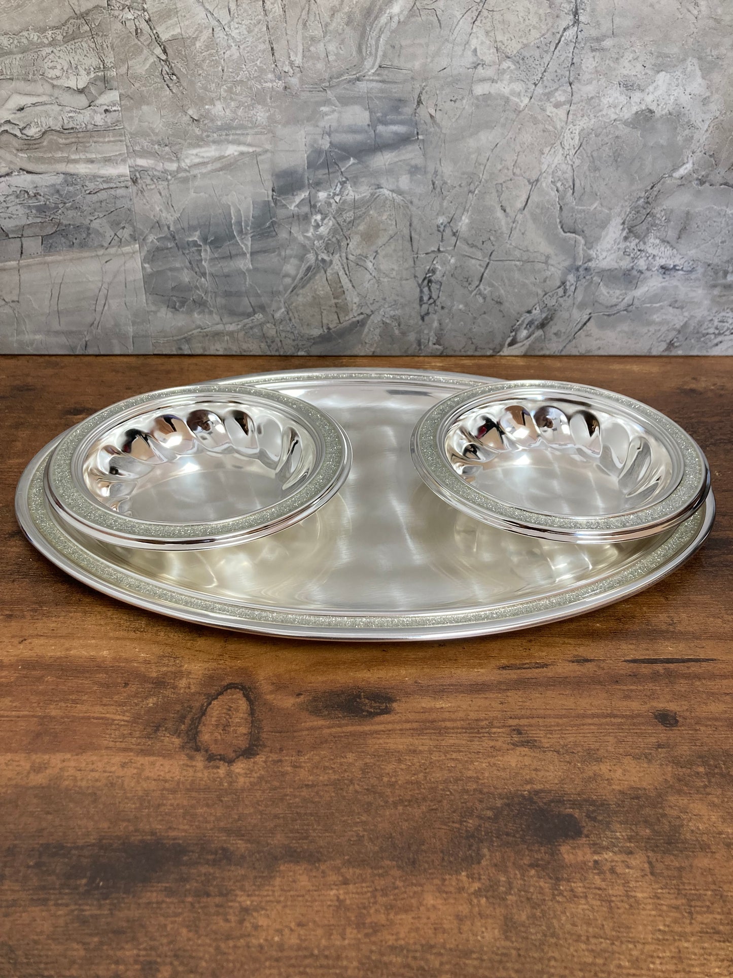 Oval Serving Tray Platter with 2 bowls .Made in Italy diamond cut rim perfect for Caviar butter and shot glasses.