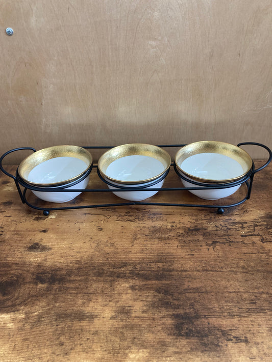 Serving 4 pcs ceramic , 3 round bowls gold pattern with metal stand. Home decor.