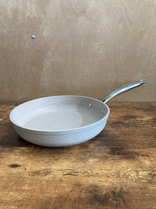 Cookware nonstock frypan 10 inch , bottom induction pot granite pattern .