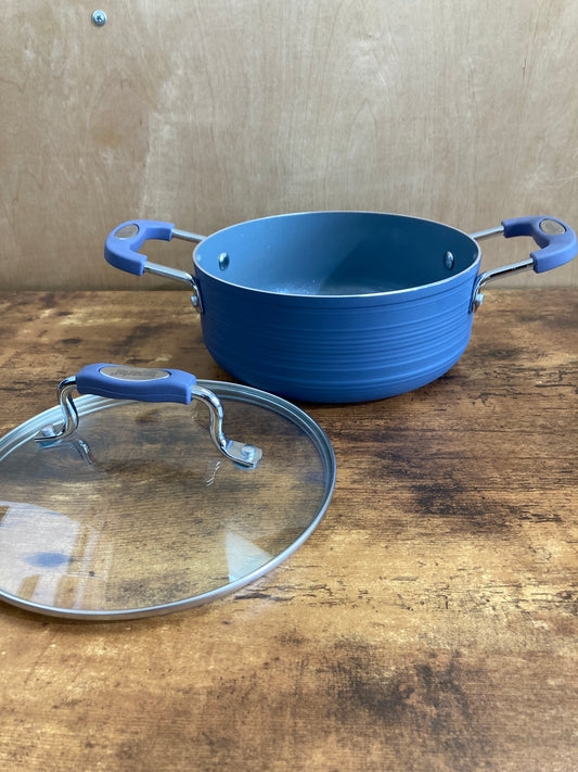 Cookware nonstock 3 QT bottom induction pot with glass cover. PFOA FREE ceramic coated.