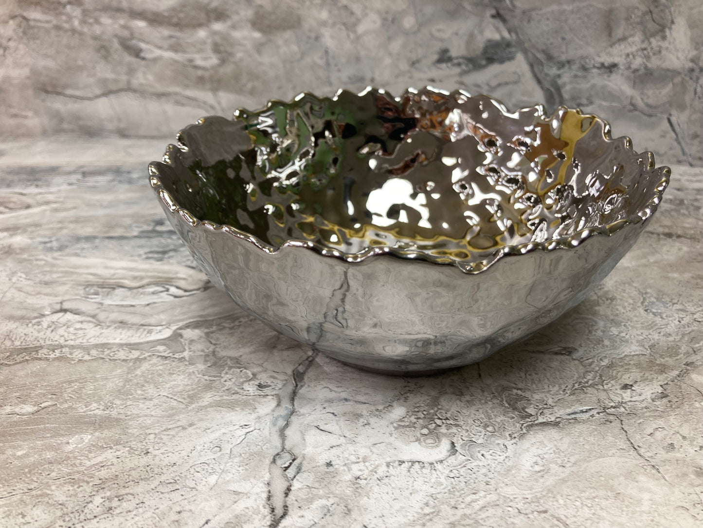 Ceramic Hammered Pattern Silver Color Set of 6 Round  Bowl Salad Soup Dinner .