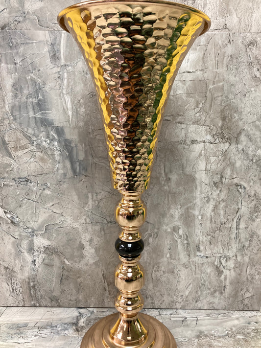 Home Decor Metal Vase ,Gold color ,Hammered Pattern Body.Stylish Modern And Elegant.